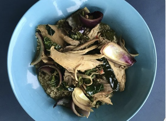 Hønsegryte med grønnkål og quinoa